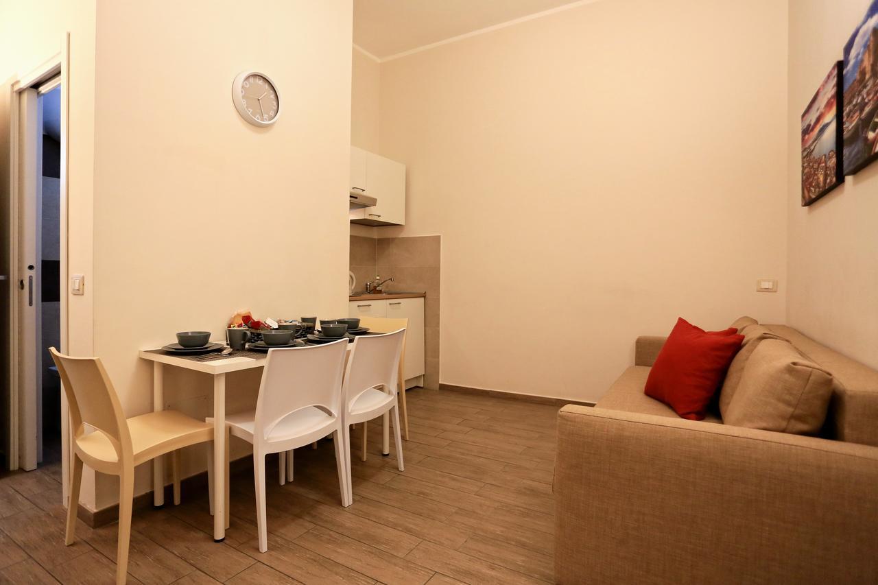 Apartcity Naples B&B Luaran gambar
