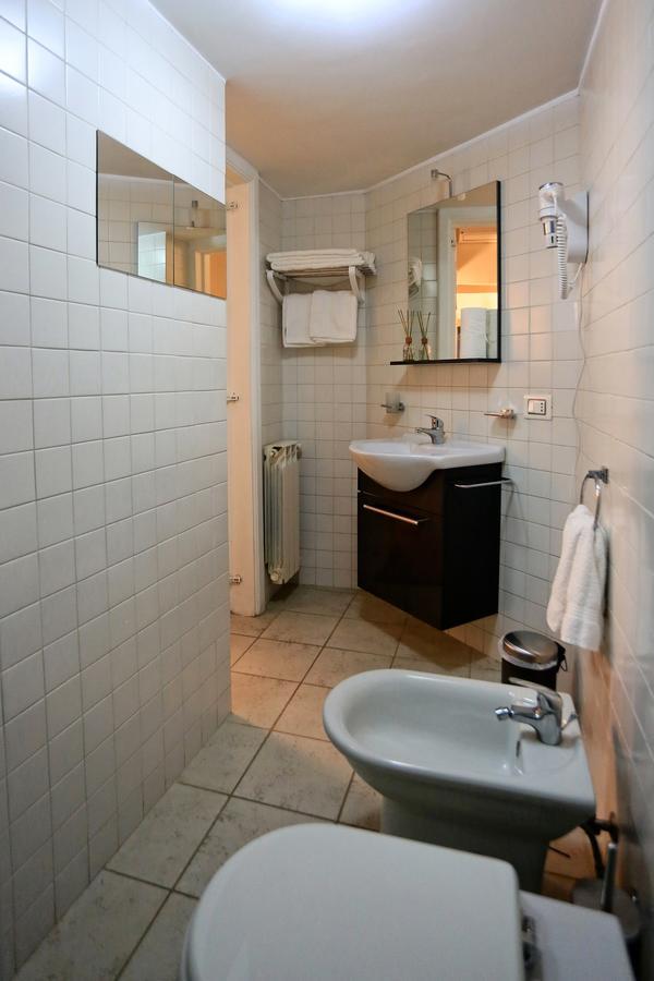 Apartcity Naples B&B Luaran gambar
